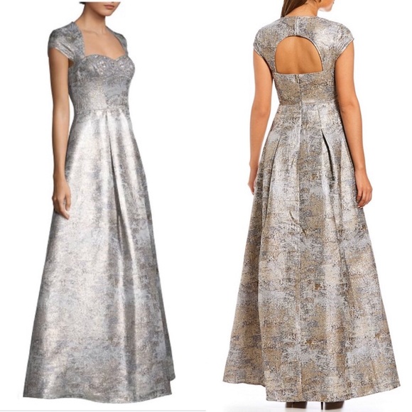 Aidan Mattox cap sleeves embellished Long  Gown - Picture 4 of 12